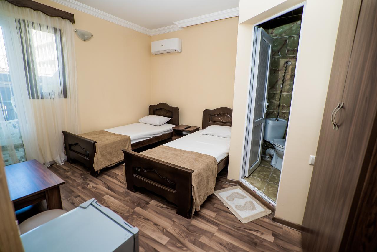 Hotel Dadiani Batumi Exterior foto